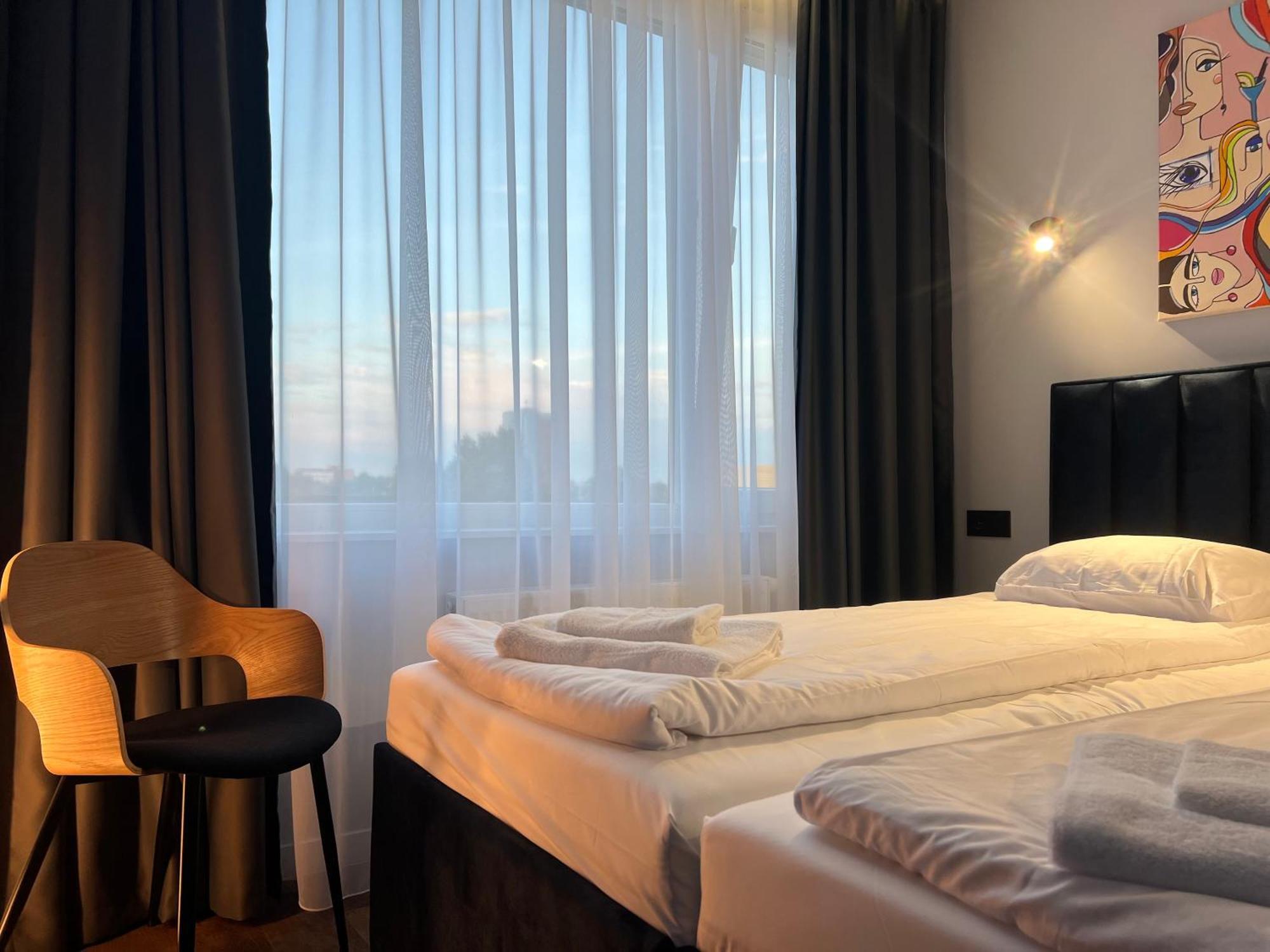 Luna Self Check-In Hotel Klaipėda Extérieur photo